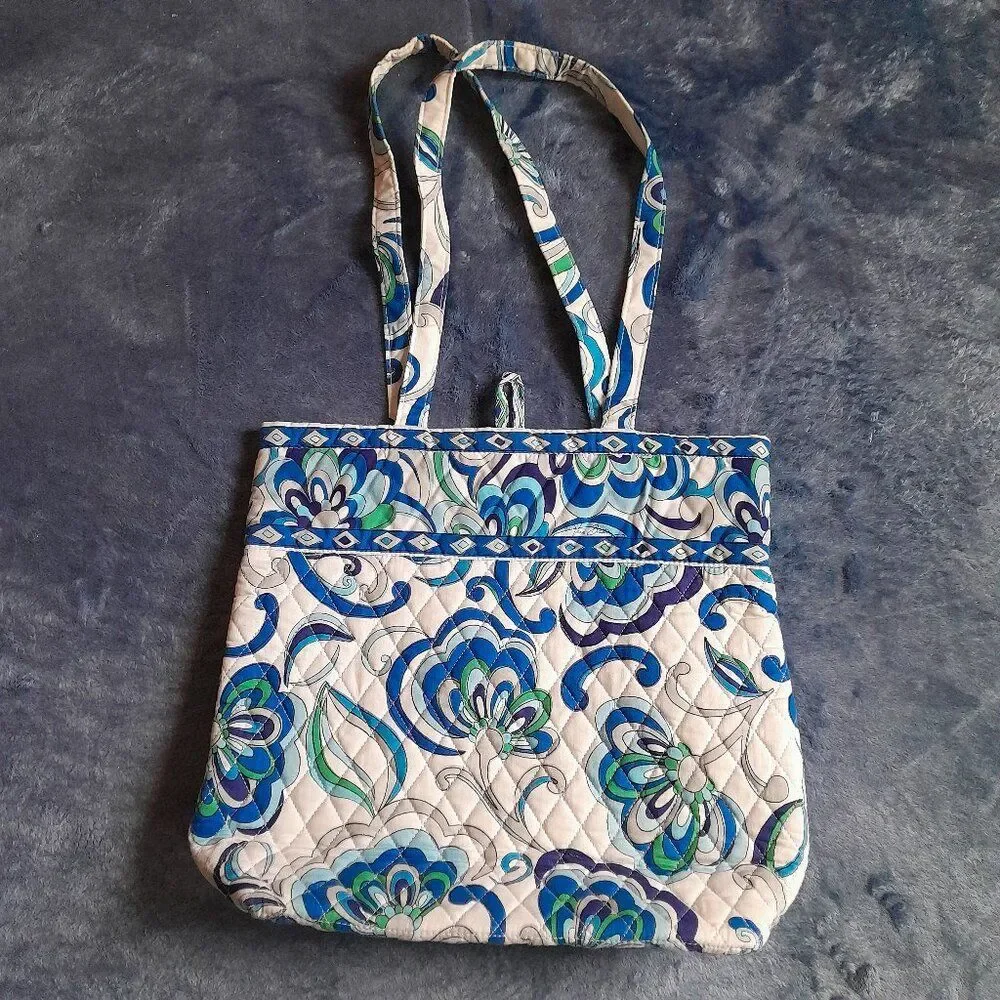 Vera Bradley Women’s Quilted Shoulder Handbag Floral Pattern Width 14in.
